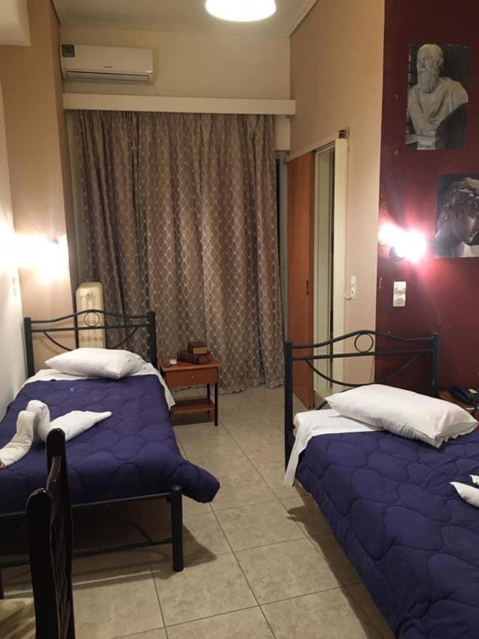 Hotel George カラマタ エクステリア 写真