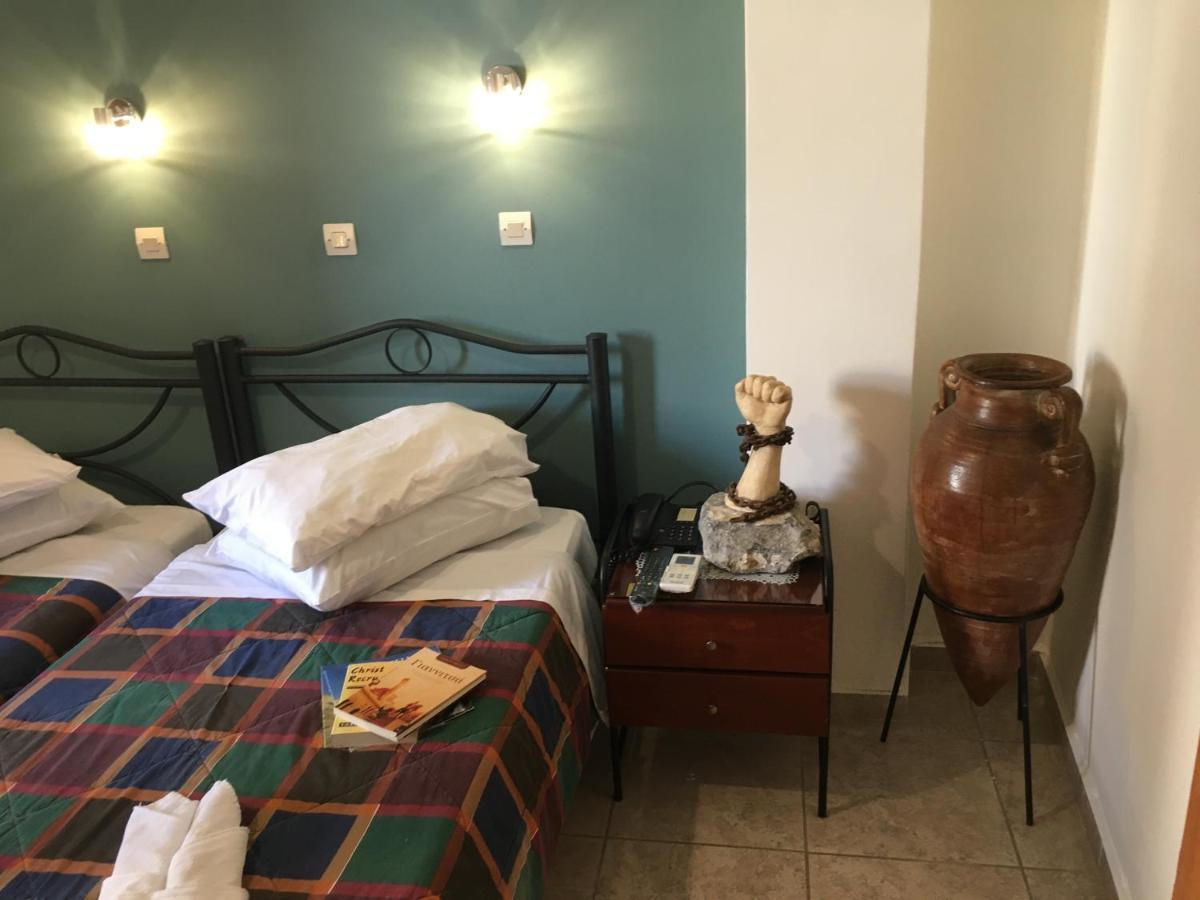 Hotel George カラマタ エクステリア 写真