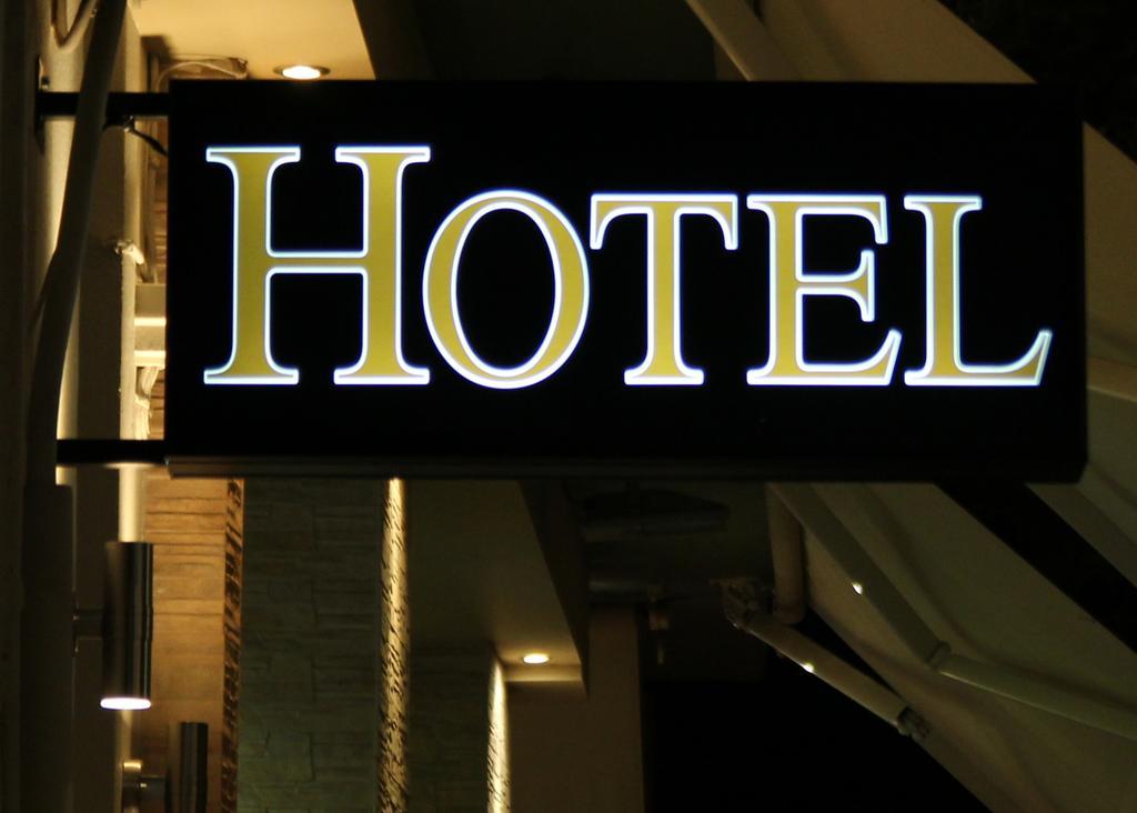 Hotel George カラマタ エクステリア 写真