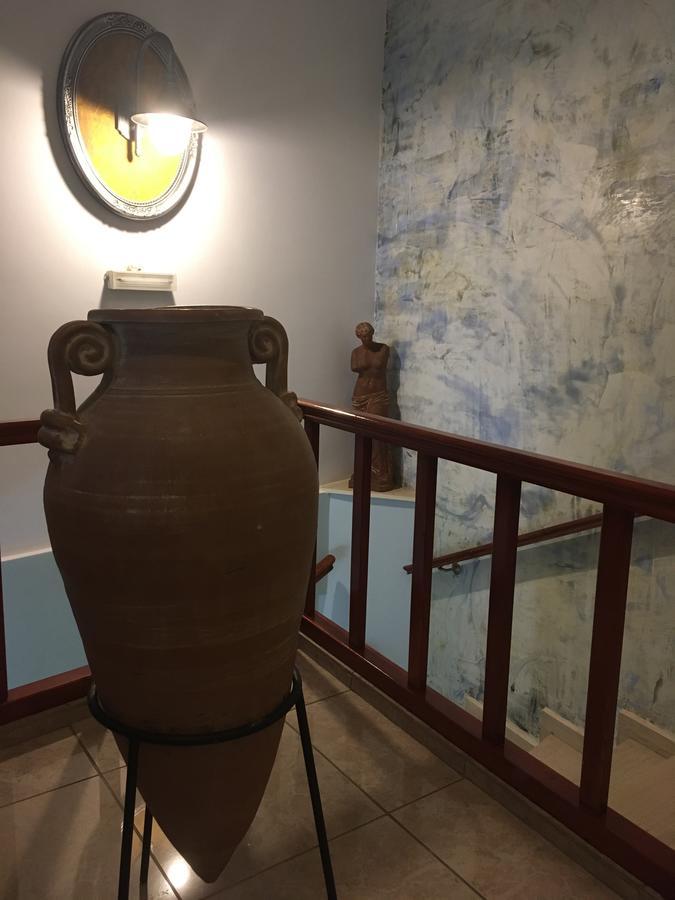 Hotel George カラマタ エクステリア 写真